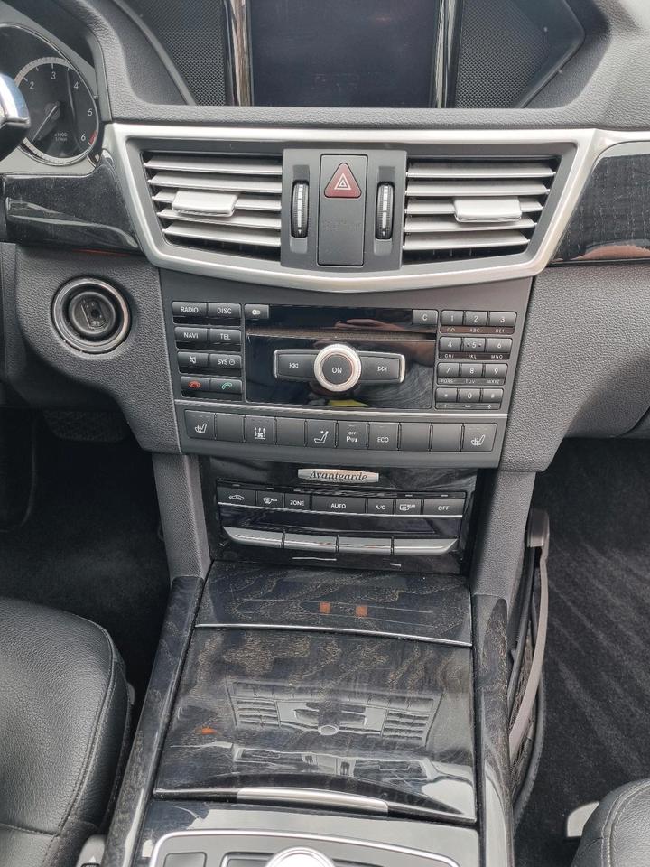 Mercedes Benz E 250 2012 — photo 8