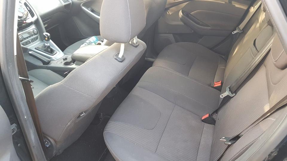 Ford Focus 2012 — photo 13