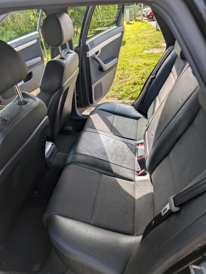 Audi A4 2005 — photo 14