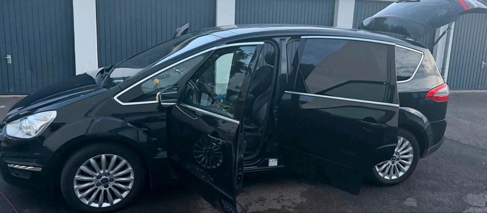 Ford S-Max 2011 — photo 10