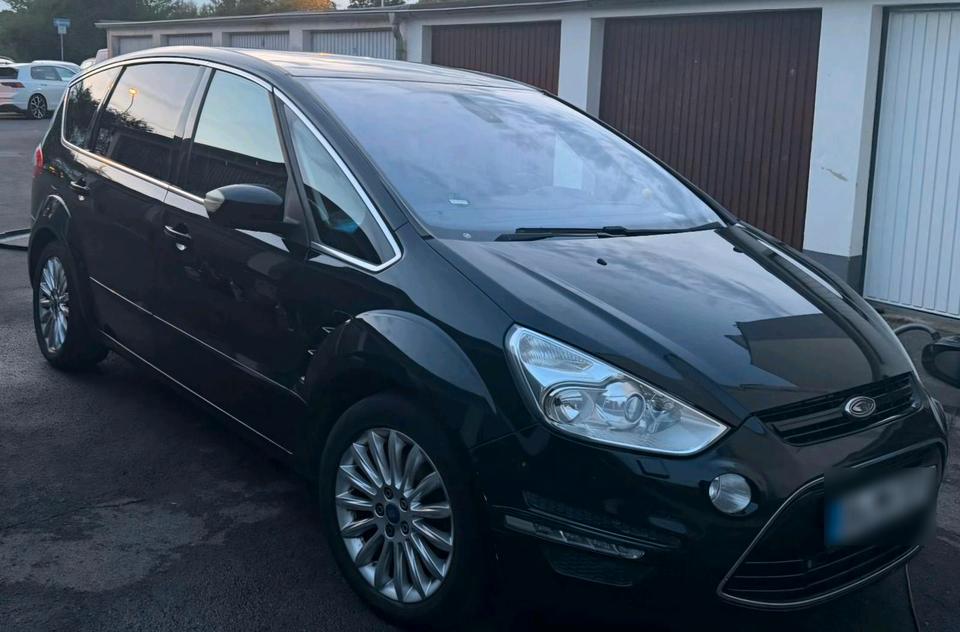 Ford S-Max 2011 — photo 13