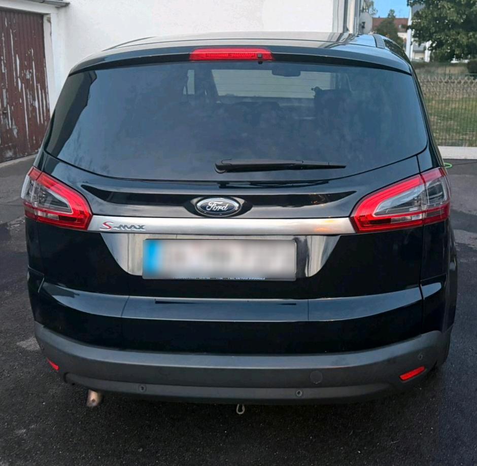 Ford S-Max 2011 — photo 18