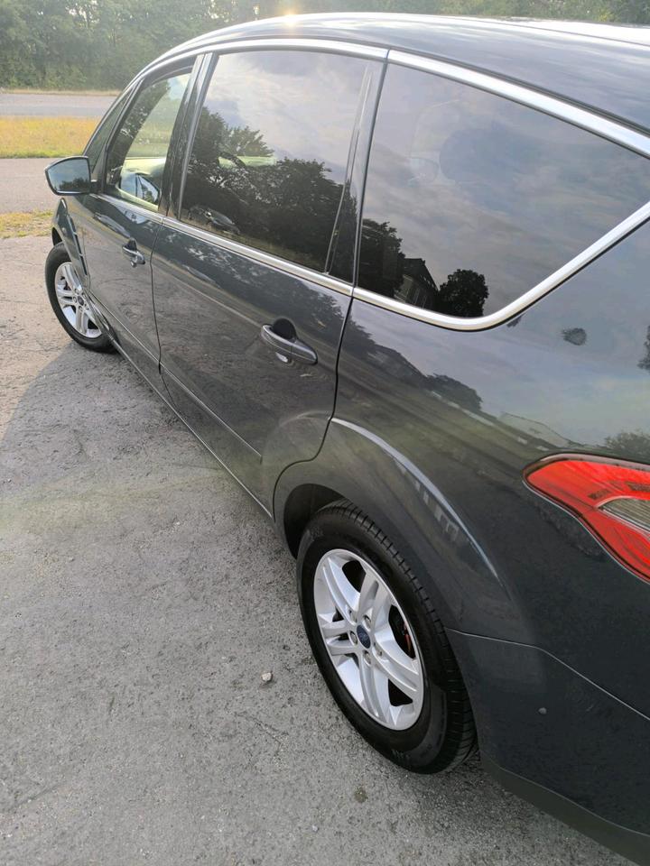Ford S-Max 2012 — двигун