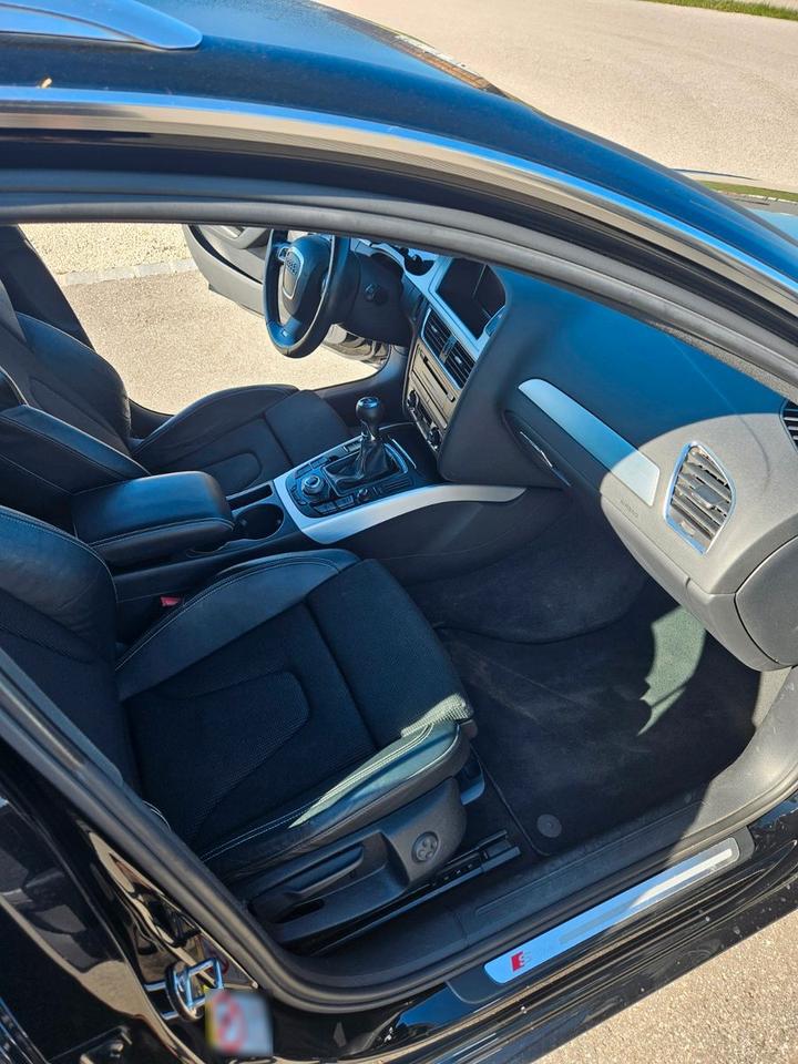 Audi A4 2009 — photo 14