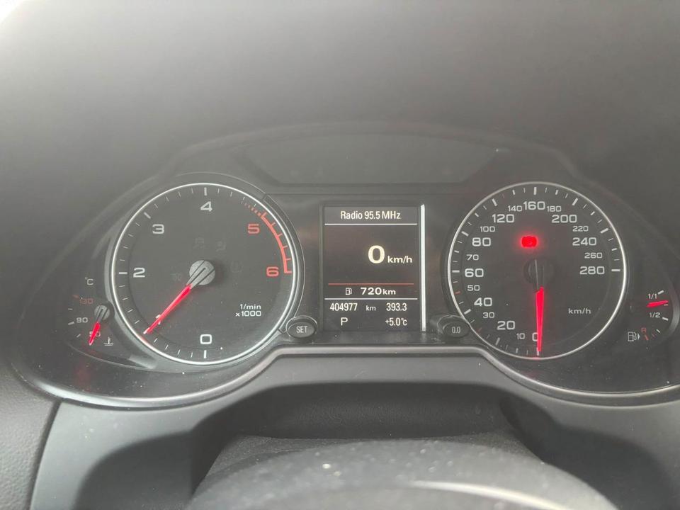 Audi Q5 2010 — photo 12