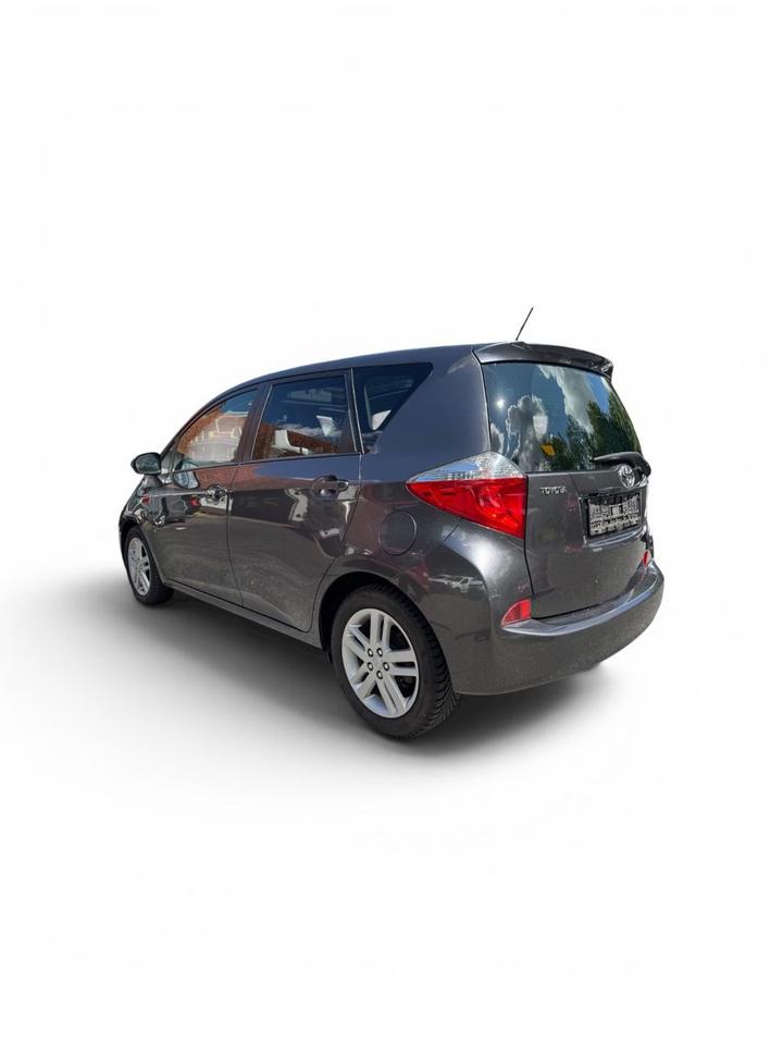 Toyota Verso 2013 — photo 7