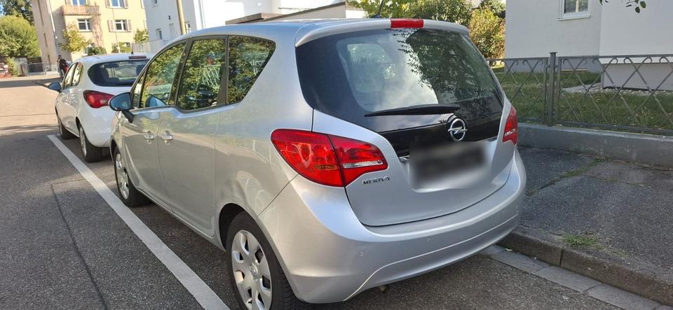 Opel Meriva 2012 — двигун