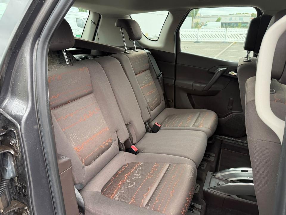 Opel Meriva 2010 — photo 17