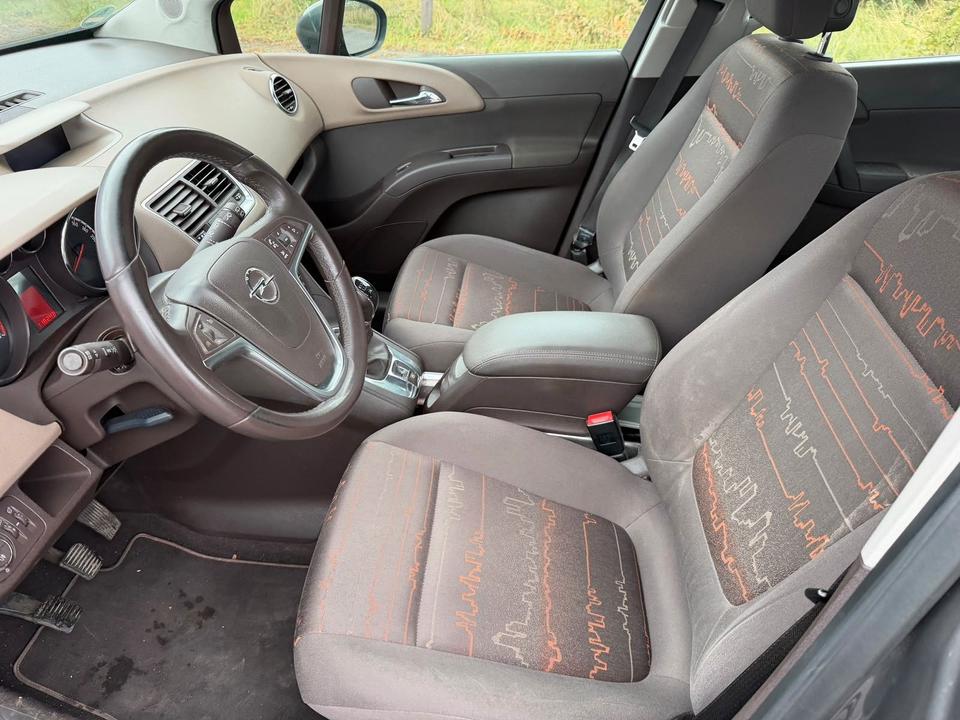 Opel Meriva 2010 — photo 26