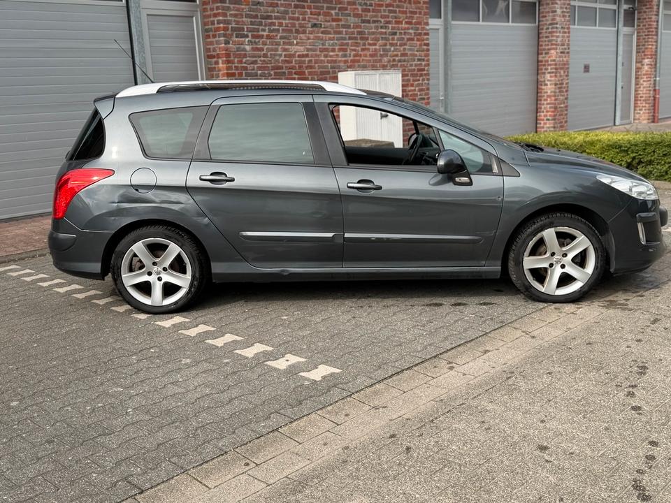 Peugeot 308 2009 — двигун
