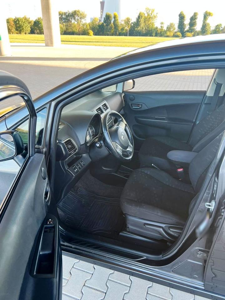 Subaru Trezia 2013 — photo 13
