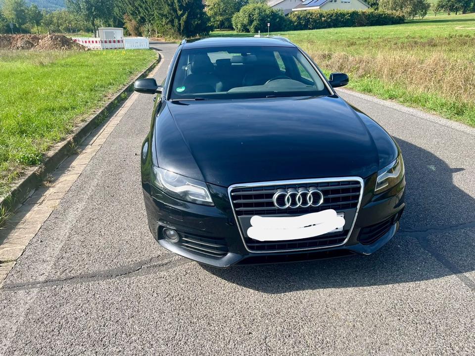 Audi A4 2011 — engine