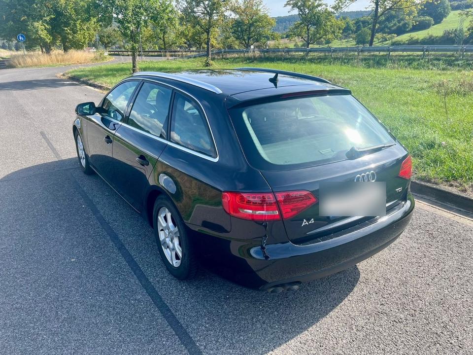 Audi A4 2011 — photo 6