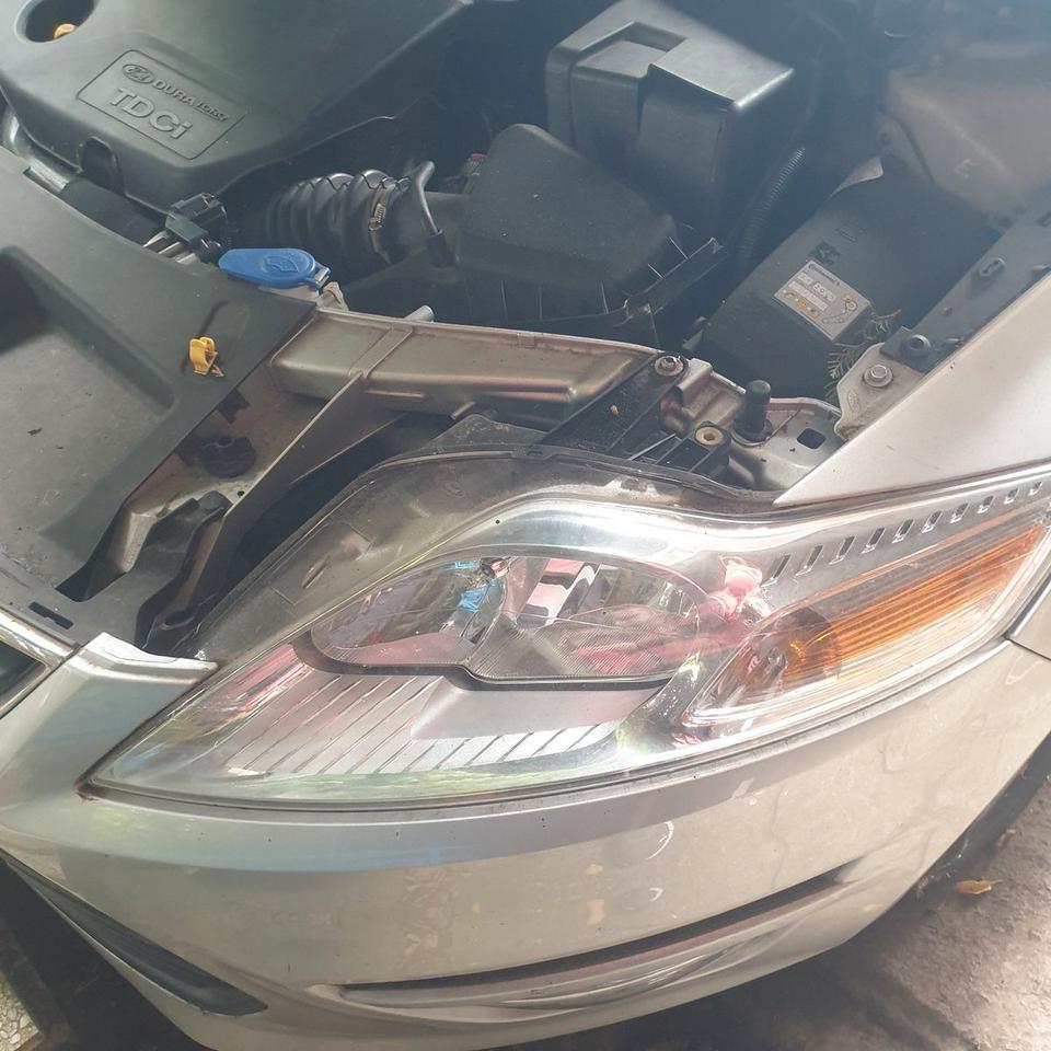 Ford Mondeo 2012 — engine