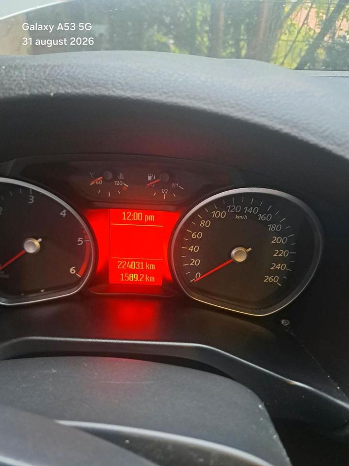 Ford Mondeo 2012 — photo 8