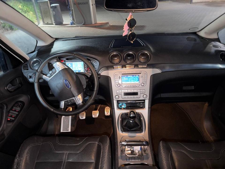Ford S-Max 2009 — photo 8