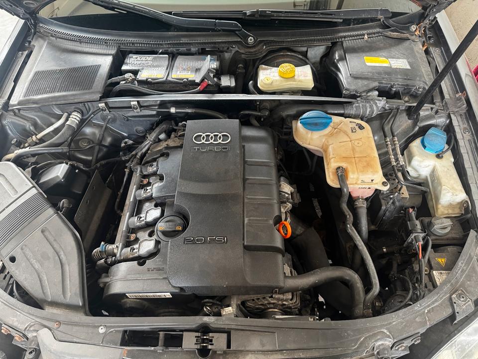 Audi A4 2005 — photo 8