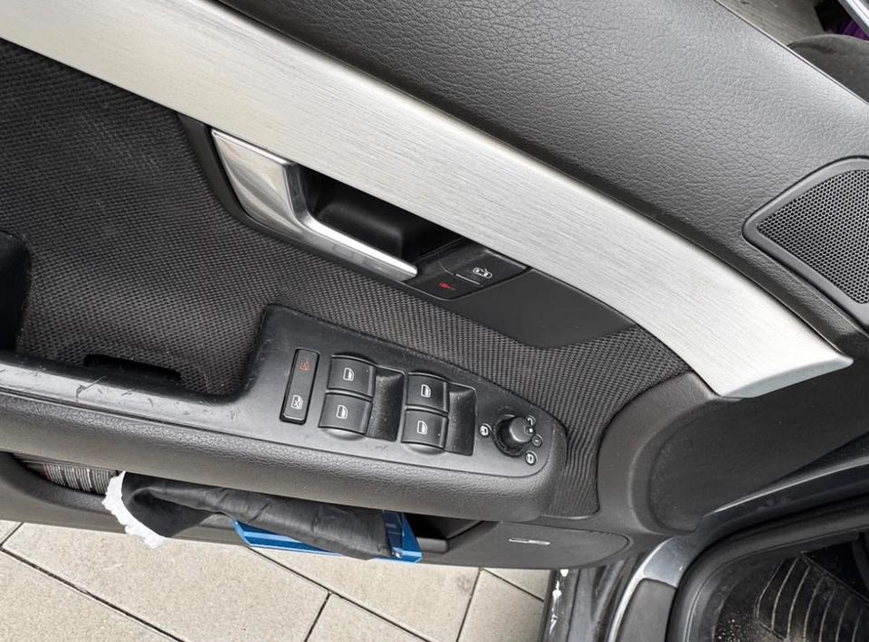 Audi A4 2005 — photo 9