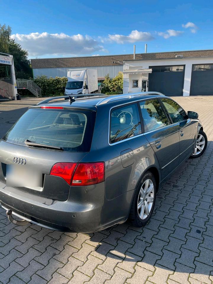Audi A4 2007 — вигляд ззаду