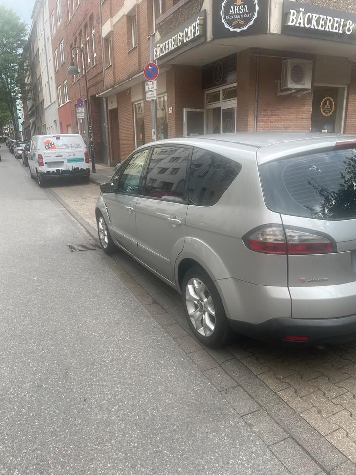 Ford S-Max 2005 — rear view