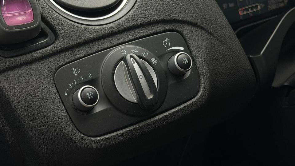 Ford S-Max 2013 — photo 12