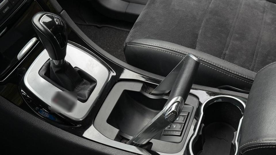 Ford S-Max 2013 — photo 14