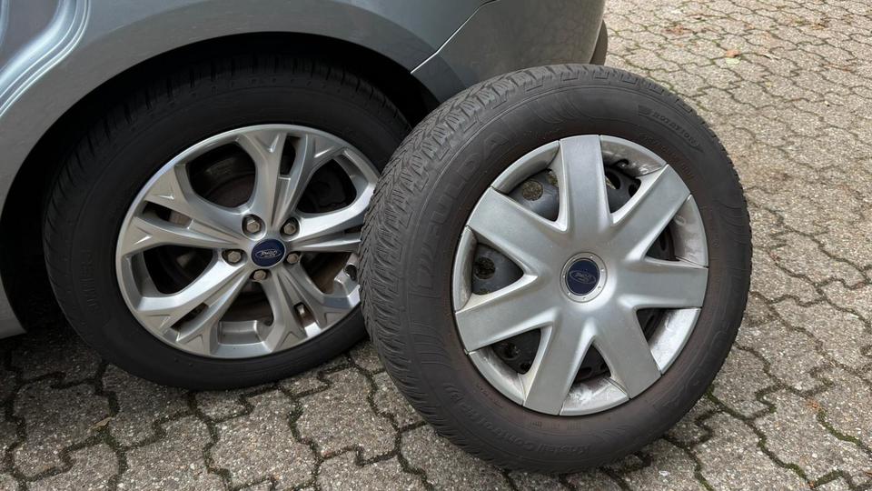 Ford S-Max 2013 — photo 19