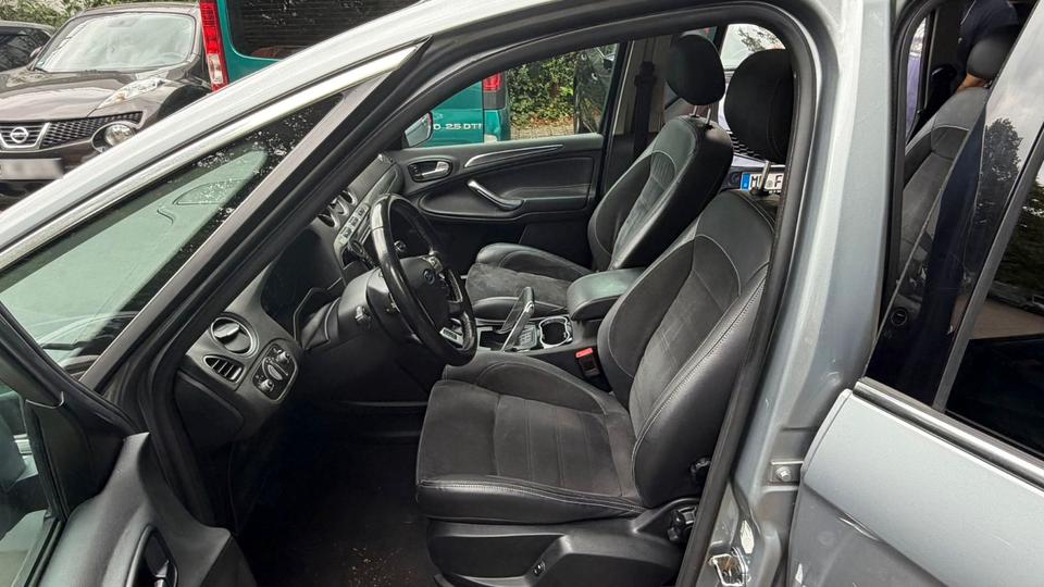 Ford S-Max 2013 — photo 7