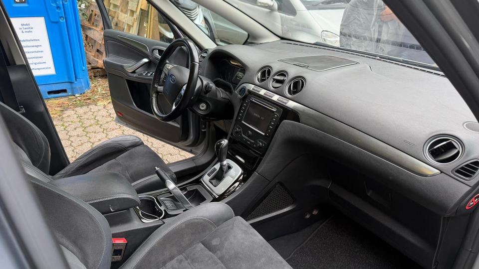 Ford S-Max 2013 — photo 8