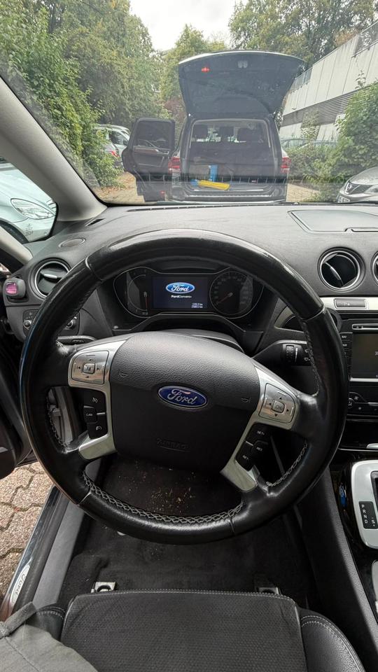 Ford S-Max 2013 — photo 9