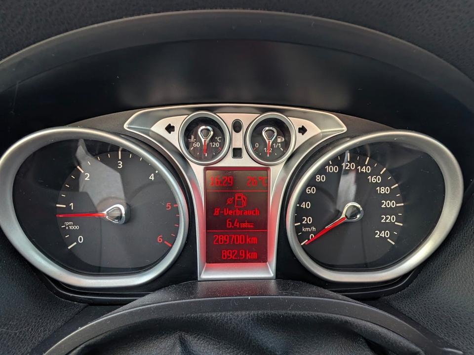 Ford Kuga 2012 — photo 12