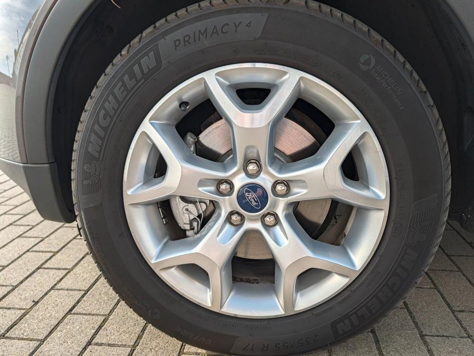 Ford Kuga 2012 — photo 14