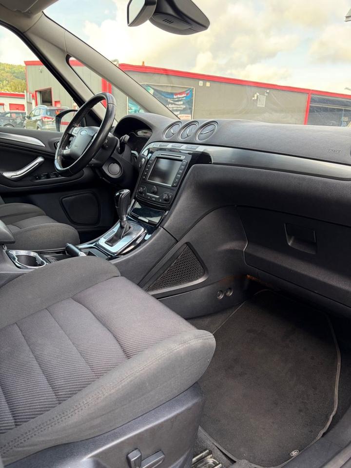Ford S-Max 2014 — photo 14