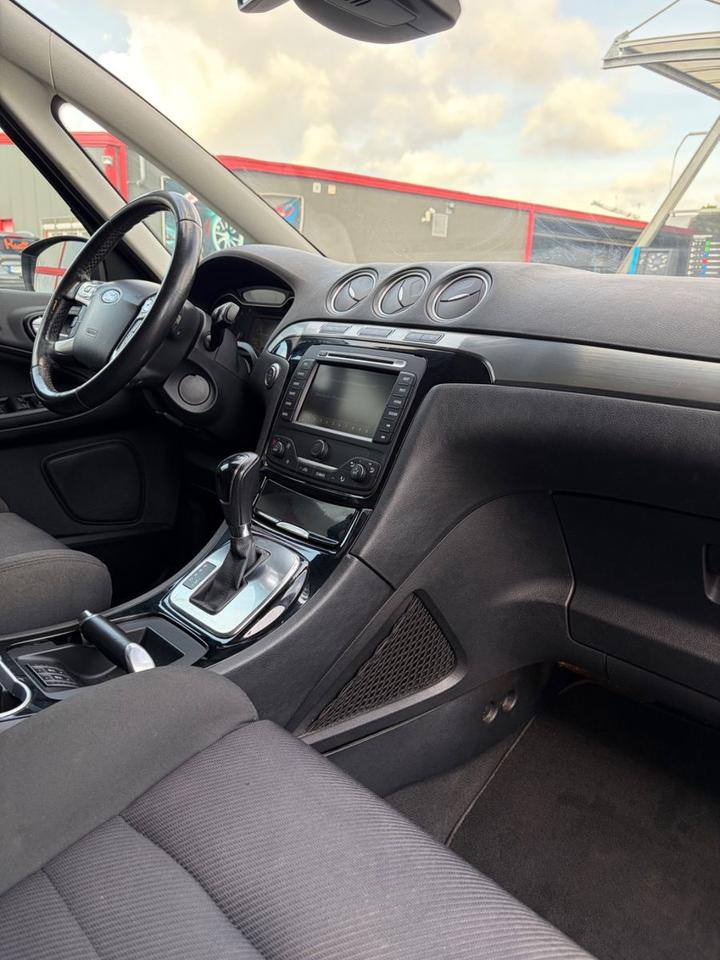 Ford S-Max 2014 — photo 15