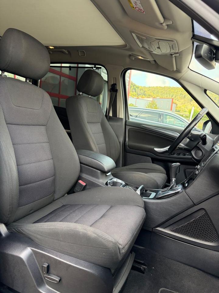 Ford S-Max 2014 — photo 18