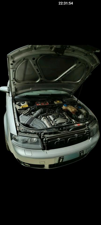 Audi A4 2004 — engine