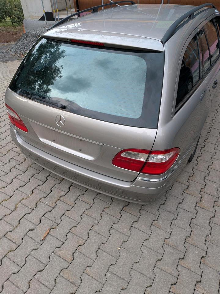 Mercedes Benz Weitere E-Klasse 2004 — photo 8