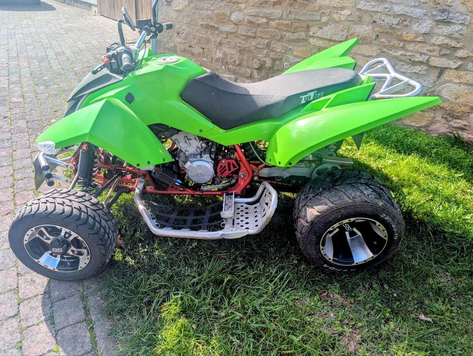 Weitere Motorräder Quad 450ccm Triton 2011 — photo 6