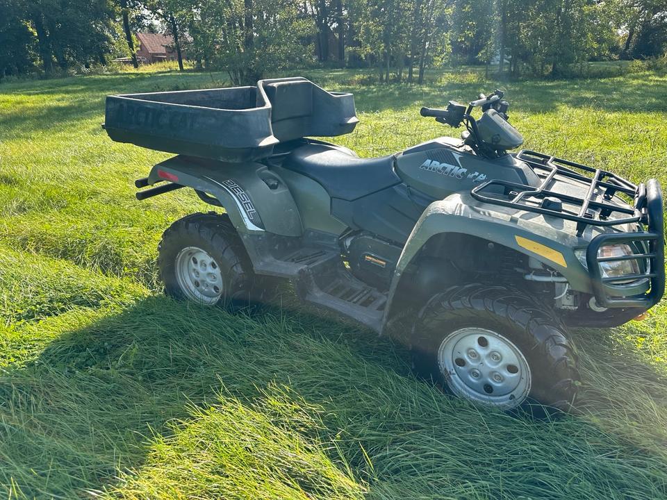  Gelöscht • Arctic cat 700 Diesel 2 Zylinder 4x4 Arbeitstier ATV 2011 — interior