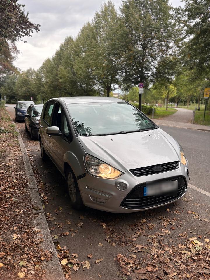 Ford S-Max 2011 — двигун