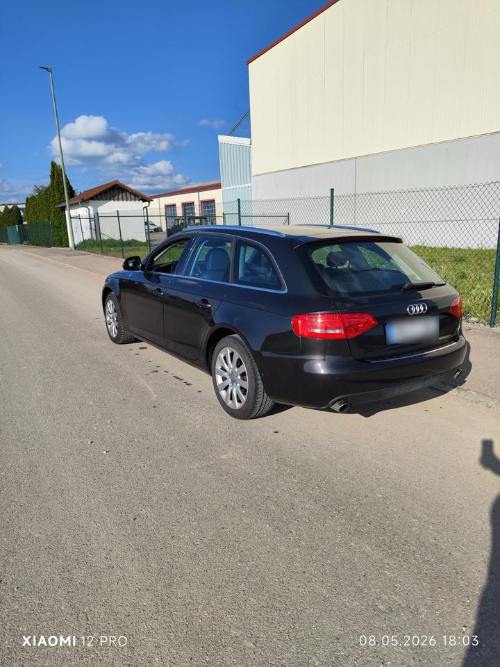 Audi A4 2008 — салон