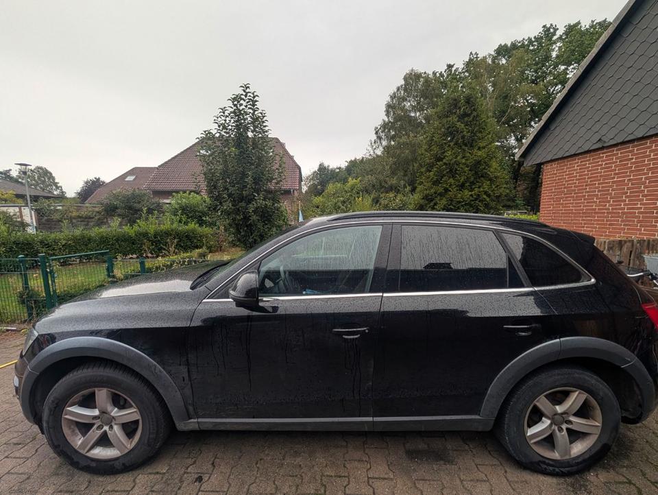 Audi Q5 2010 — двигун