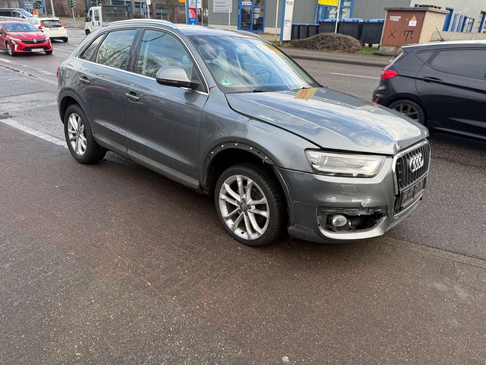 Audi Q3 2012 — двигун