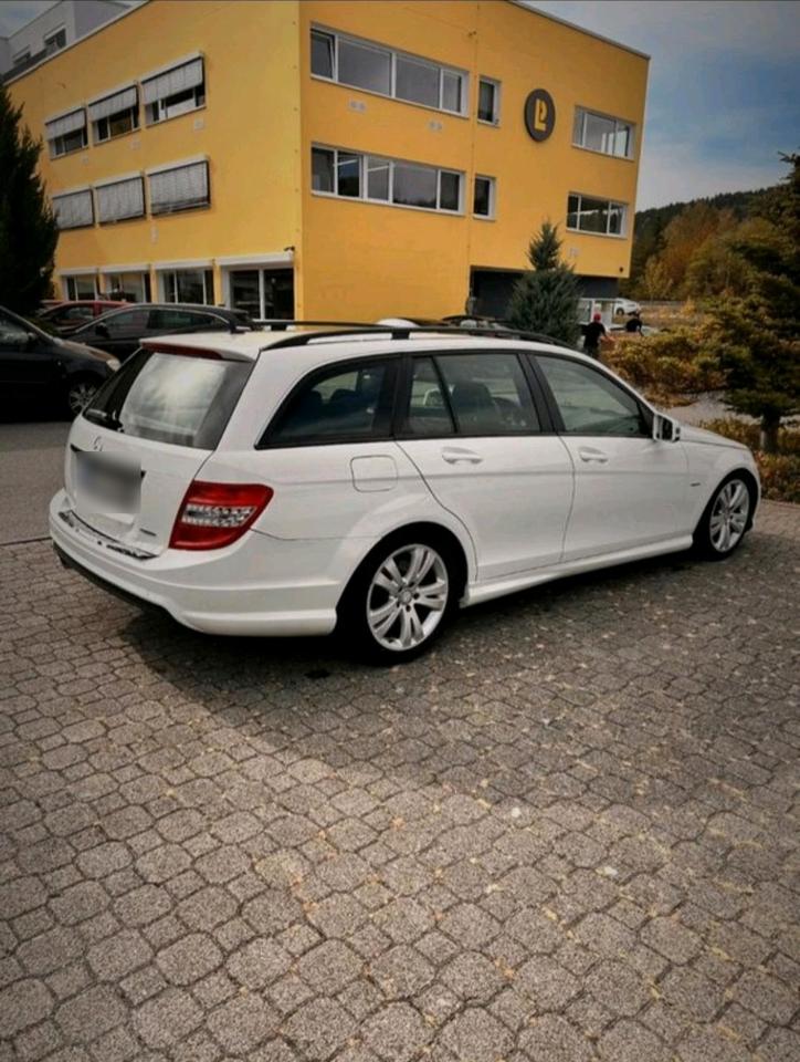 Mercedes Benz C 200 2010 — photo 10