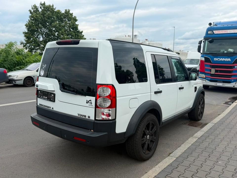 Land Rover Discovery 2011 — photo 6