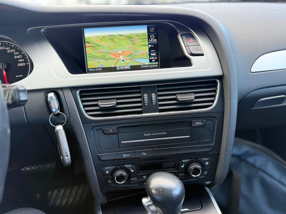 Audi A4 2010 — photo 15