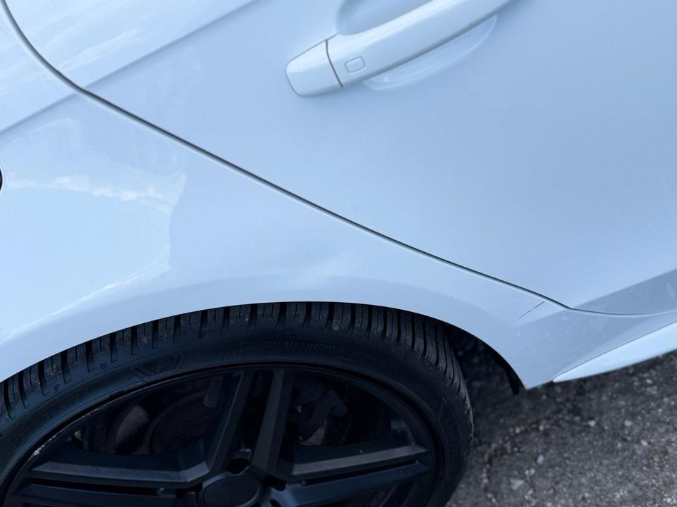 Audi A4 2010 — photo 19