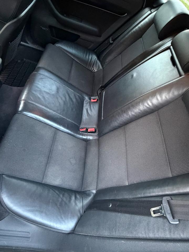 Audi A6 2009 — photo 14