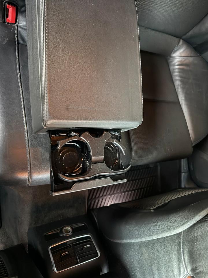 Audi A6 2009 — photo 19