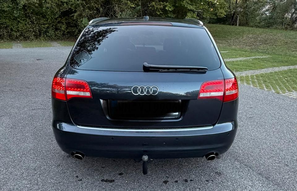 Audi A6 2009 — rear view